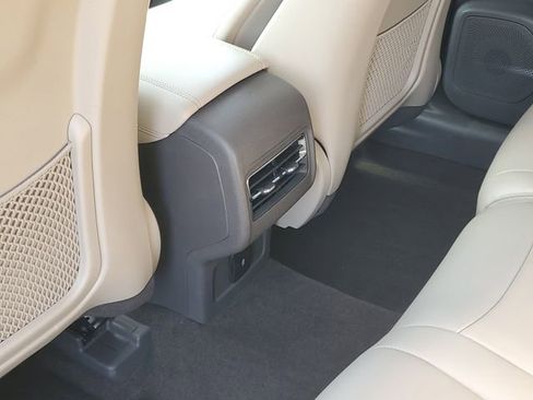 Certified 2023 Lincoln Corsair FWD image 25