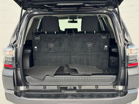 Used 2015 Toyota 4Runner SR5 RWD image 15