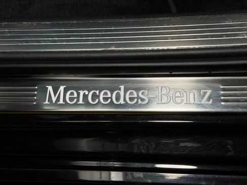 Used 2017 Mercedes-Benz S 550 4MATIC Sedan image 23