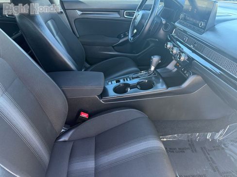 Certified 2025 Honda Civic Sport image 31