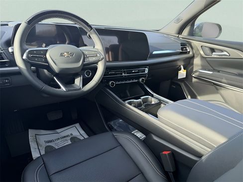 New 2026 Chevrolet Traverse LT w/ Enhanced Driving Package image 33