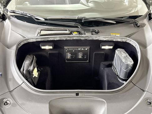 Used 2021 Ferrari F8 Tributo image 33