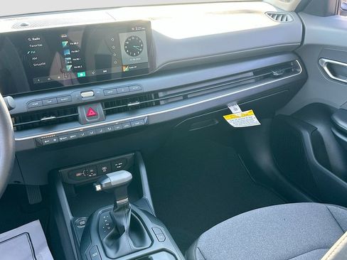 New 2025 Kia K4 LXS image 21