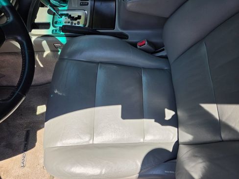 Used 2003 Toyota Land Cruiser AWD/4WD image 17