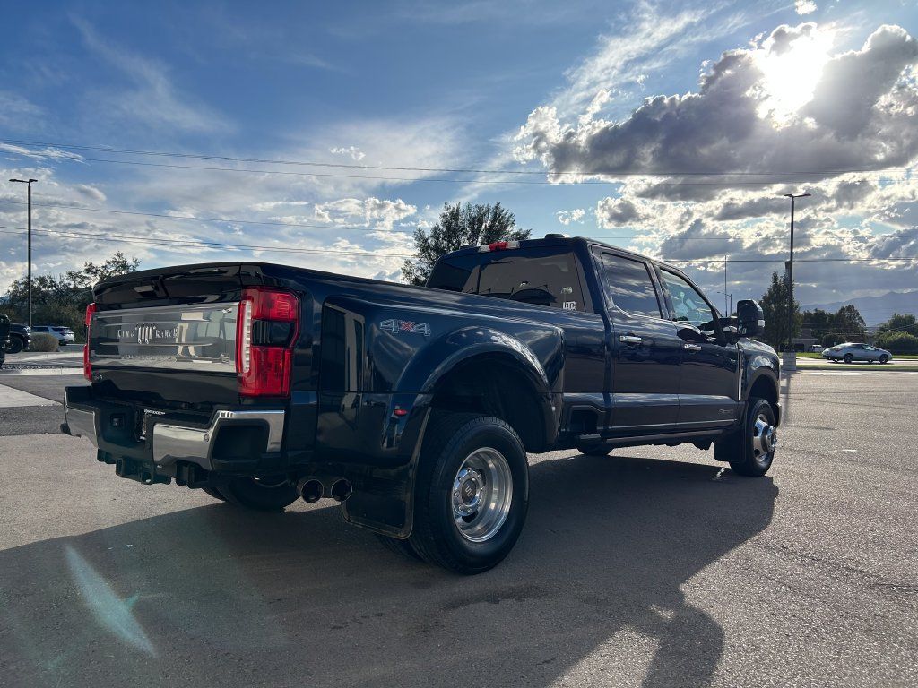 Used 2023 Ford F350 King Ranch AWD/4WD image 4