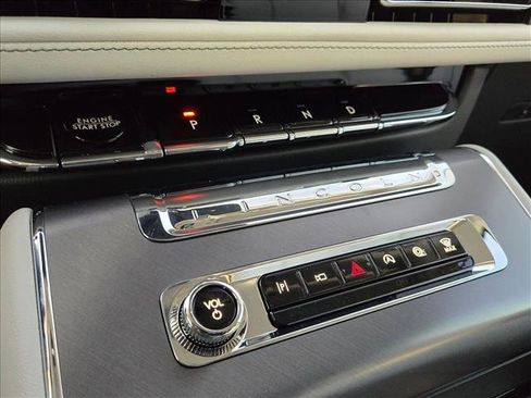 New 2026 Lincoln Aviator 2WD image 14