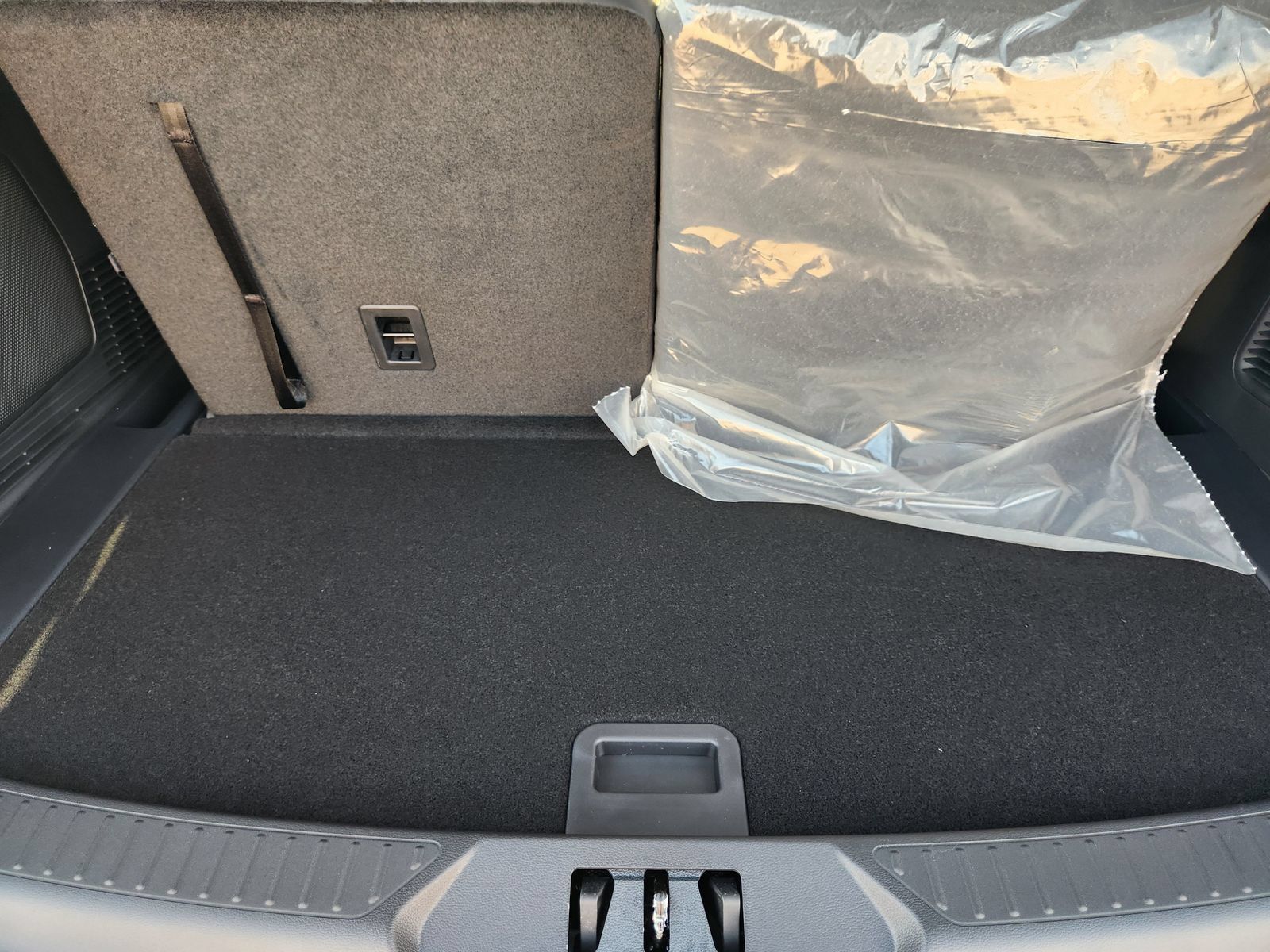 New 2027 Ford Explorer ST-Line w/ Premium Package RWD image 27