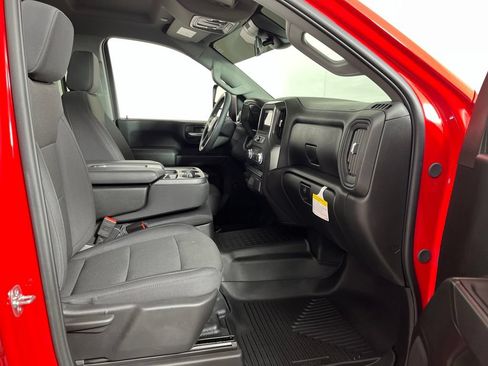 Certified 2025 GMC Sierra 2500 Pro w/ Convenience Package AWD/4WD image 6