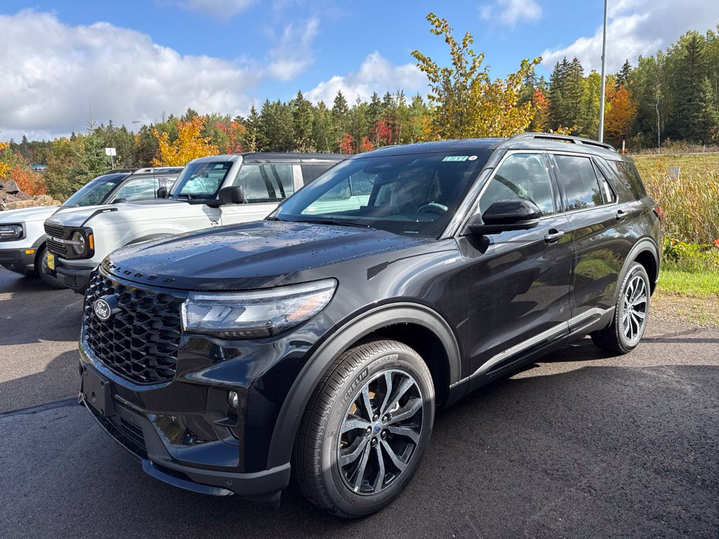 New 2027 Ford Explorer ST-Line w/ Premium Package AWD/4WD image 1