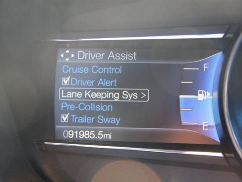 Used 2019 Ford Explorer XLT w/ Equipment Group 202A AWD/4WD image 28