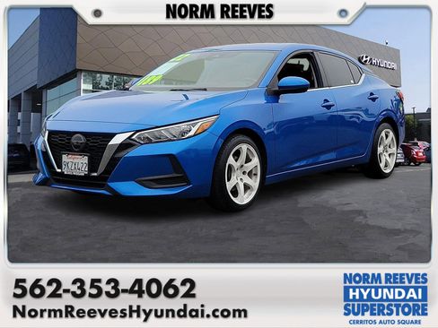 Used 2022 Nissan Sentra SV image 1