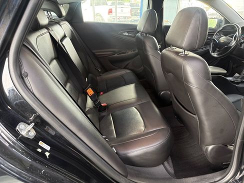 Used 2018 Chevrolet Malibu LT w/ True North Edition FWD image 19