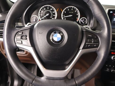 Used 2018 BMW X5 xDrive35i w/ M Sport Package AWD/4WD image 3