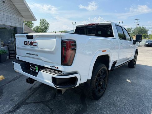 Used 2026 GMC Sierra 2500 AT4 w/ AT4 Premium Plus Package AWD/4WD image 3