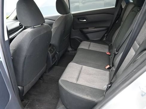 Used 2024 Nissan Rogue SV AWD/4WD image 16