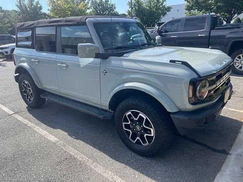 Used 2021 Ford Bronco Outer Banks AWD/4WD image 4