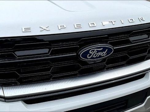 Certified 2025 Ford Expedition Max Platinum AWD/4WD image 21