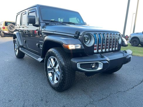 Used 2021 Jeep Wrangler Unlimited Sahara image 3