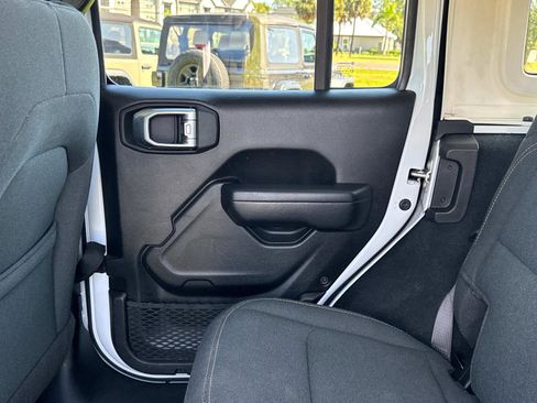 Certified 2024 Jeep Wrangler Sport S image 14