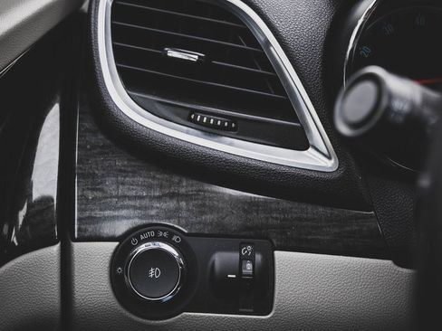 Used 2015 Buick Encore Convenience image 6