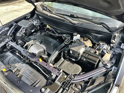 Certified 2018 GMC Terrain SLT w/ Preferred Package image 30