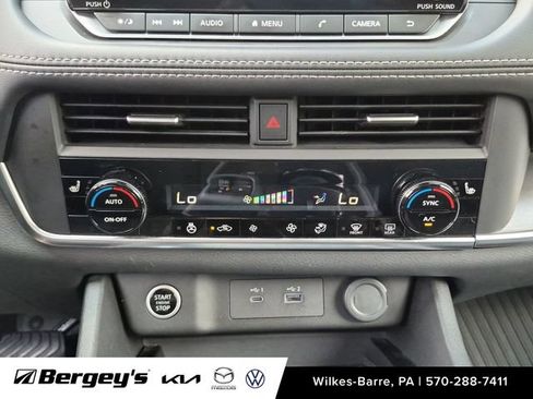 Used 2023 Nissan Rogue SV w/ SV Premium B Package AWD/4WD image 20