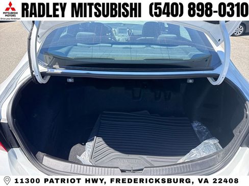 Used 2018 Chevrolet Malibu Hybrid FWD image 14