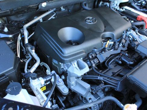 Used 2021 Toyota RAV4 Adventure image 26