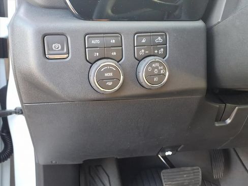 New 2026 Chevrolet Silverado 3500 LT w/ All Star Edition AWD/4WD image 15