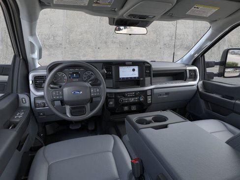 New 2026 Ford F250 XL w/ XL Chrome Package image 9