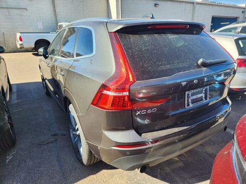 Used 2019 Volvo XC60 T6 Momentum w/ Advanced Package image 4