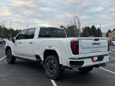New 2026 GMC Sierra 2500 Denali Ultimate image 25