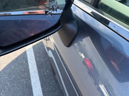 Used 2016 Subaru Outback 2.5i Premium AWD/4WD image 1