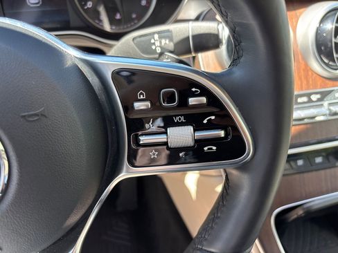 Used 2020 Mercedes-Benz GLC 300 4MATIC image 18