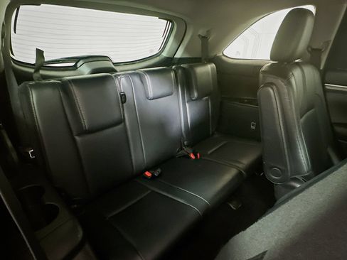 Used 2018 Toyota Highlander SE AWD/4WD image 28