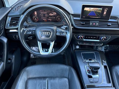 Used 2018 Audi Q5 2.0T w/ Premium Plus Package image 14