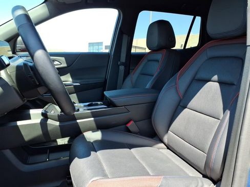 Used 2025 Chevrolet Equinox RS w/ Convenience Package III image 12