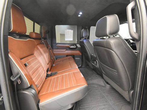 Used 2024 GMC Sierra 2500 Denali Ultimate w/ Max Trailering Package AWD/4WD image 18