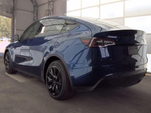 Used 2020 Tesla Model Y Long Range AWD/4WD image 4