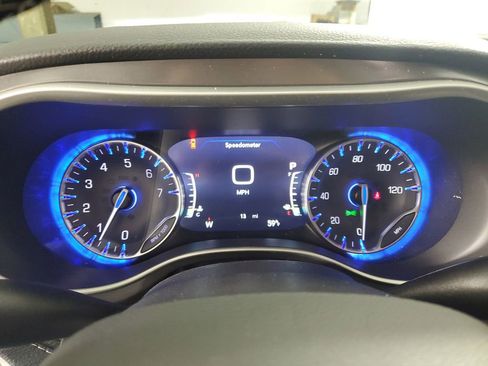 New 2026 Chrysler Pacifica Select image 25