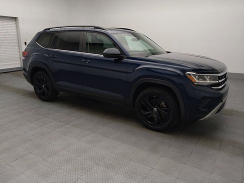 Used 2022 Volkswagen Atlas SE w/ Panoramic Sunroof Package FWD image 11