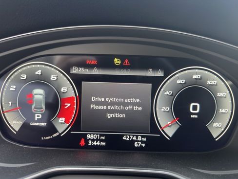 Used 2025 Audi SQ5 Premium Plus image 12