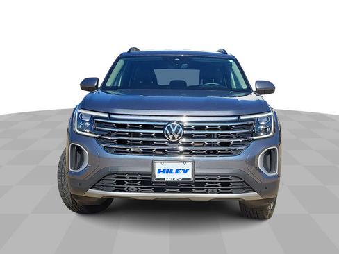 Used 2025 Volkswagen Atlas SE image 3
