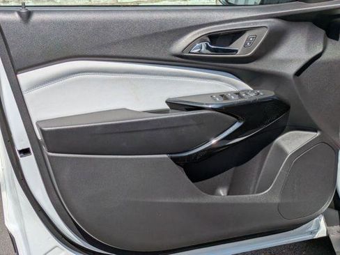 New 2026 Chevrolet Trax LT image 12