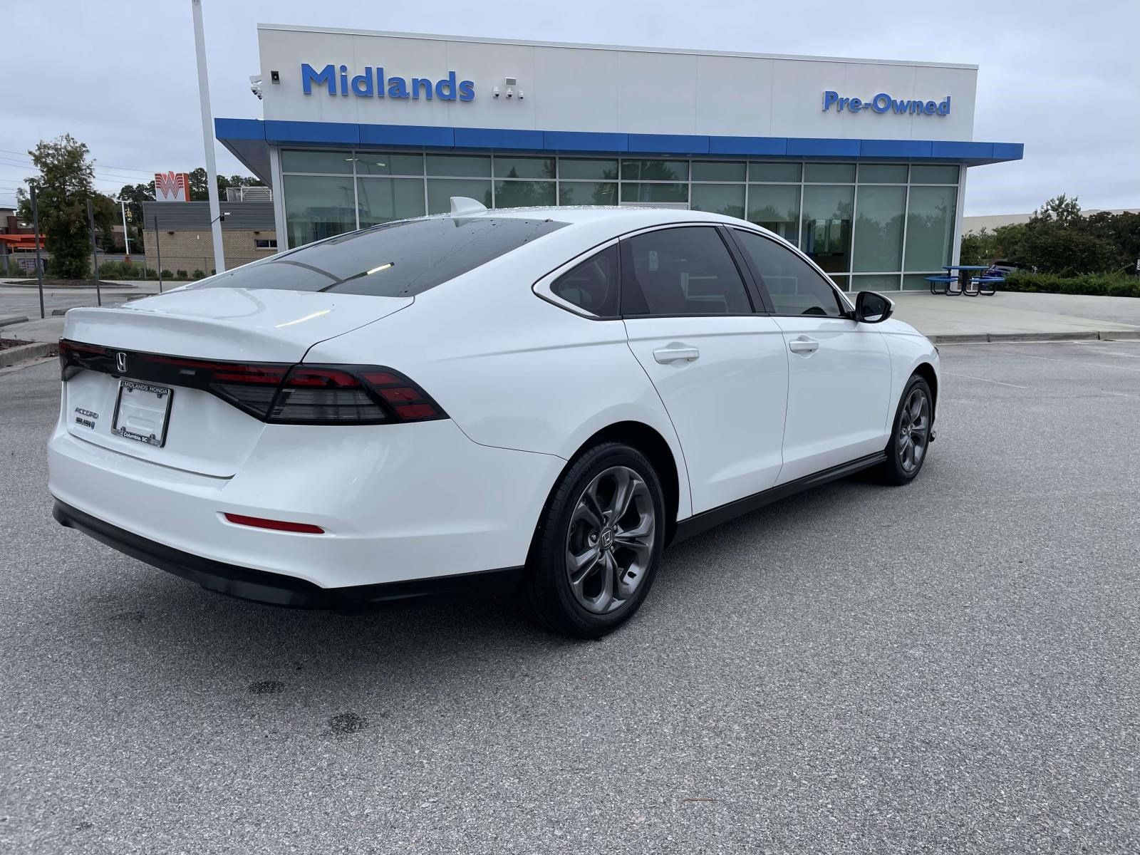 Used 2023 Honda Accord EX image 6