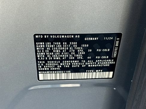 New 2025 Volkswagen ID. Buzz Pro S image 25