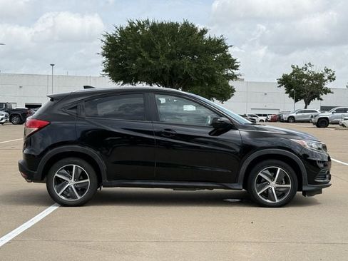 Used 2022 Honda HR-V EX image 3