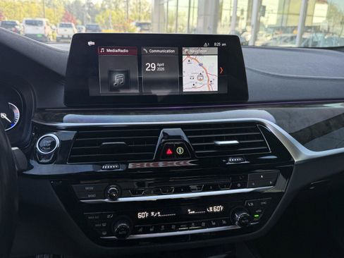 Used 2018 BMW M550i xDrive AWD/4WD image 15