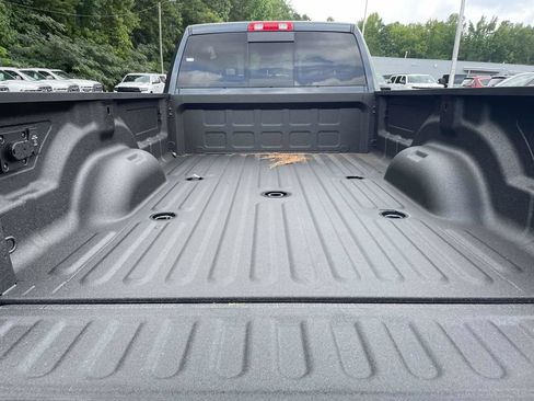 New 2026 RAM 3500 Big Horn AWD/4WD image 39