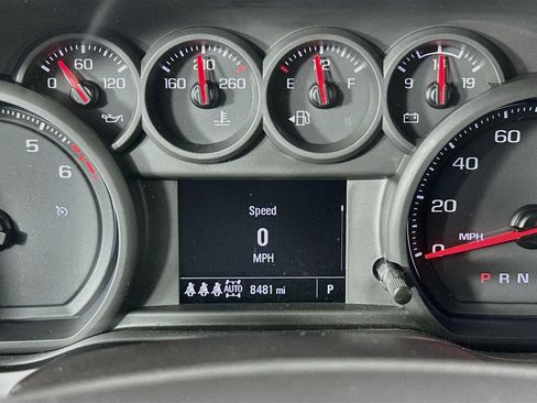 Used 2026 Chevrolet Silverado 1500 Custom Trail Boss w/ Turbomax Blackout Package AWD/4WD image 18